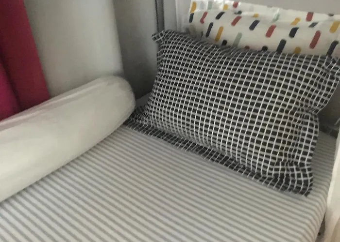 Just For Sleep-Daily Stay 20H To 10H Apres Votre Arrivee Dans Le Batiment D\'Entree, Contact I\'Hote Via Le Message Ici De Reservation Pour L\'Enregistrement I\'Entree Dans La Propriete Sans I\'Approbation Est Interdite-Resevation D\'Un Tiers Est Inaccepta