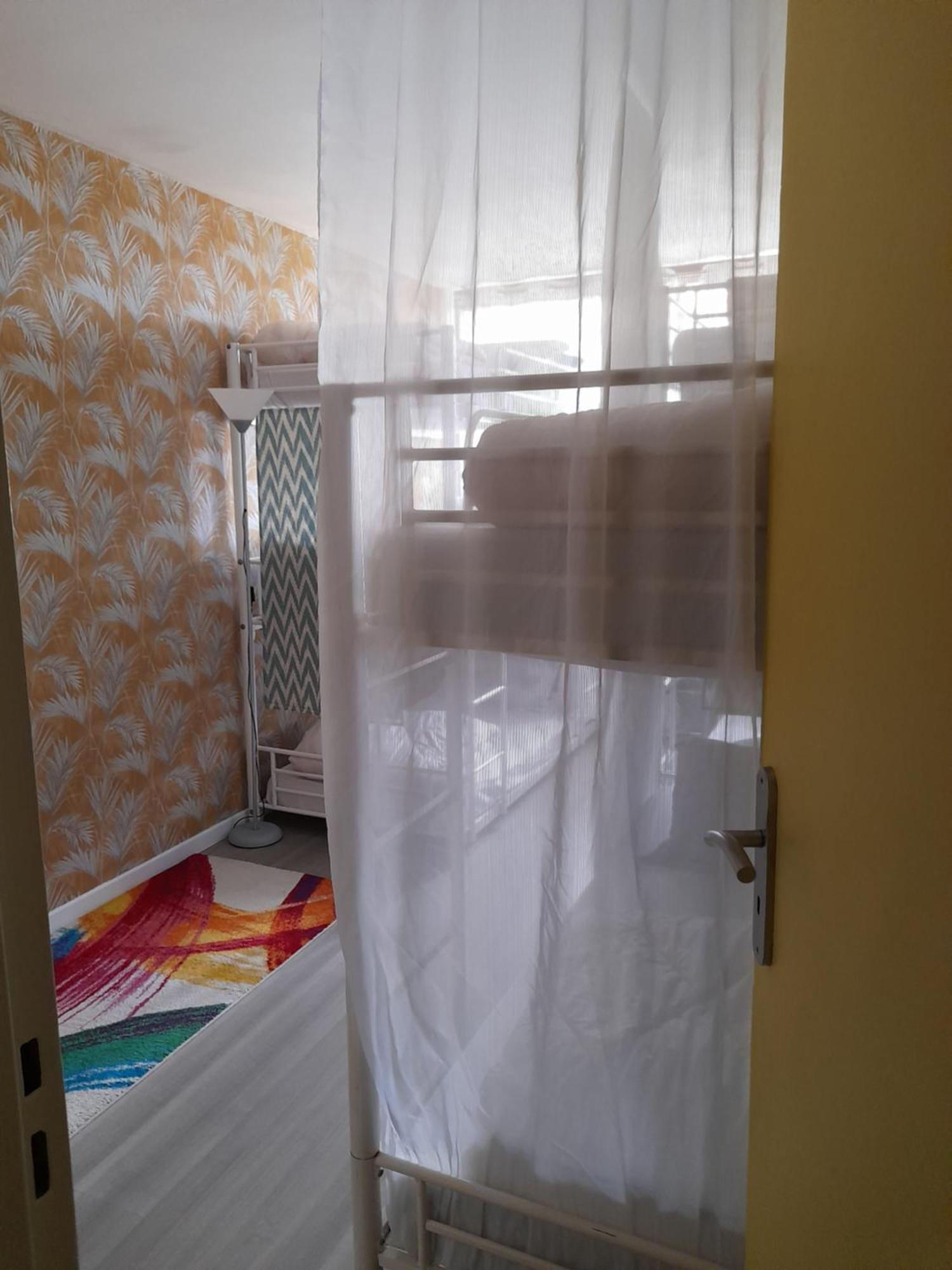Homestay Just For Sleep: Evening With Host Check-in